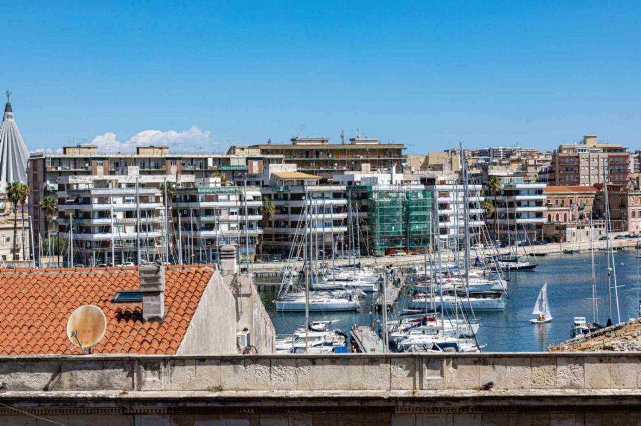 Ortigia Sunset Apartments - Xenia Sicily Villas Szirakúza Kültér fotó